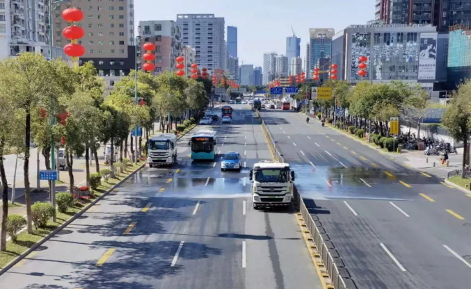 虎虎生威迎新春丨米蘭·(milan)中國(guó)官方網(wǎng)站環(huán)境環(huán)衛(wèi)作業(yè)扮靚城市佳節(jié)新容顏